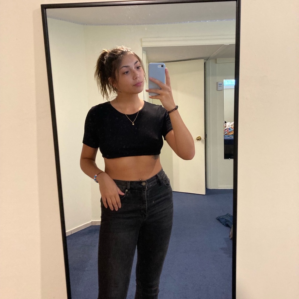 Cropped t-shirt - never worn